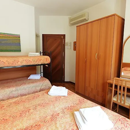 Bamar Ξενοδοχείο