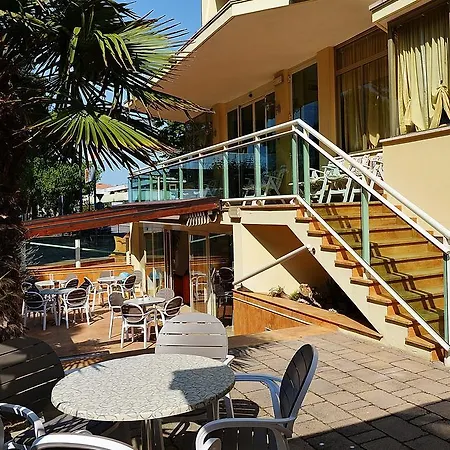 Hotel Bamar 3*